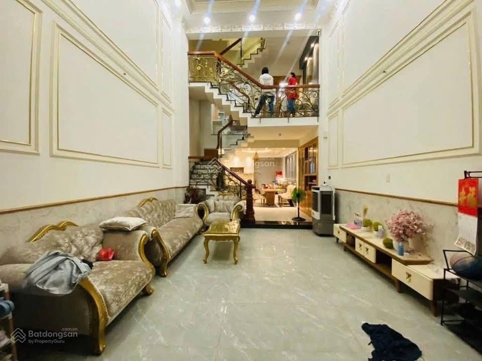 Nhà 5 tầng lầu 88m2 ngay khu vip huỳnh văn bánh  phú nhuận. đang sẵn 28tr/tháng