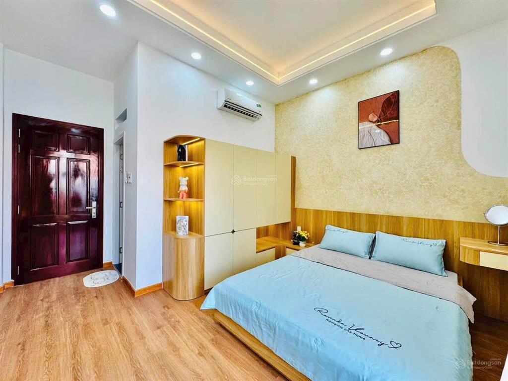 Cách hồ con rùa chỉ 5p di chuyển  bán nhà võ văn tần, phường 5, quận 3  giá 4.88tỷ/75m2 (5x15m)