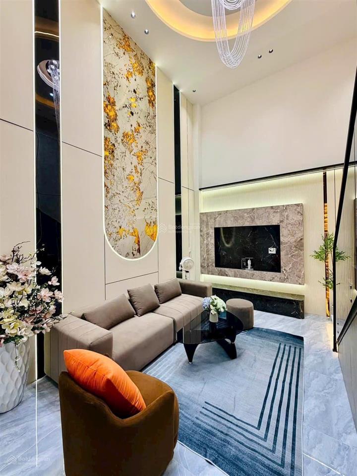 Cách hồ con rùa chỉ 5p di chuyển  bán nhà võ văn tần, phường 5, quận 3  giá 4.88tỷ/75m2 (5x15m)