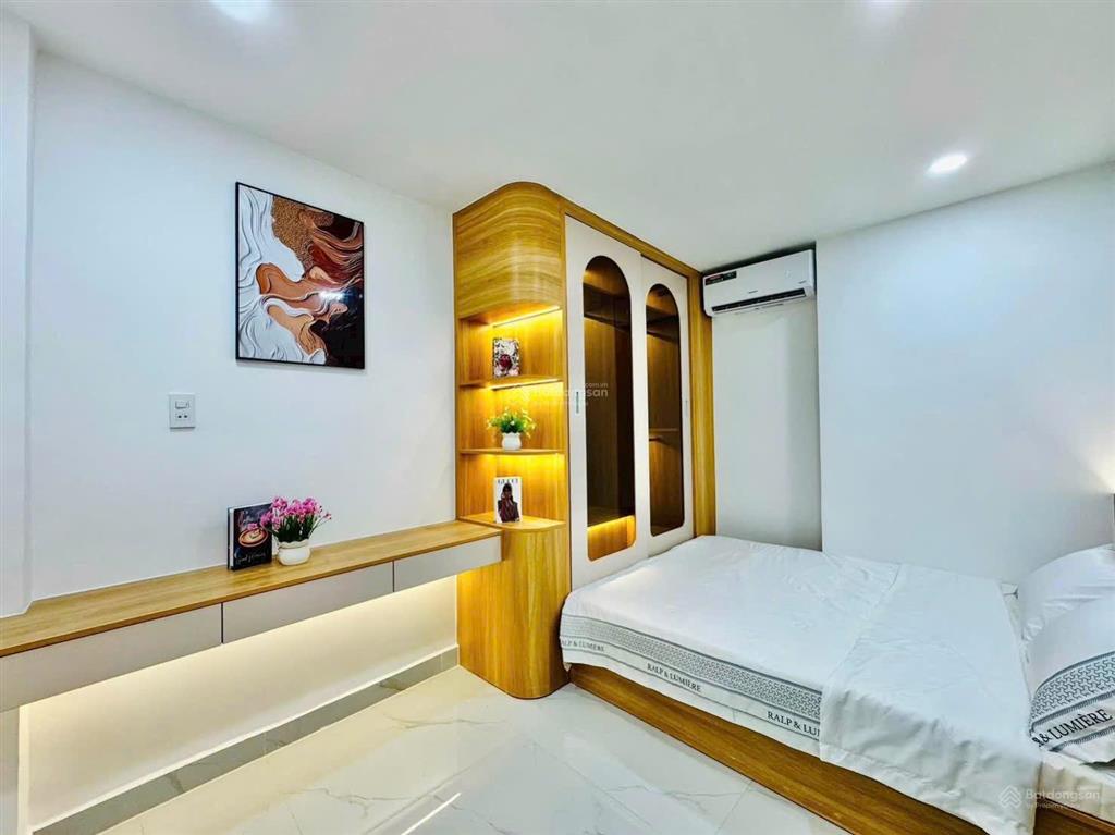 Cách hồ con rùa chỉ 5p di chuyển  bán nhà võ văn tần, phường 5, quận 3  giá 4.88tỷ/75m2 (5x15m)