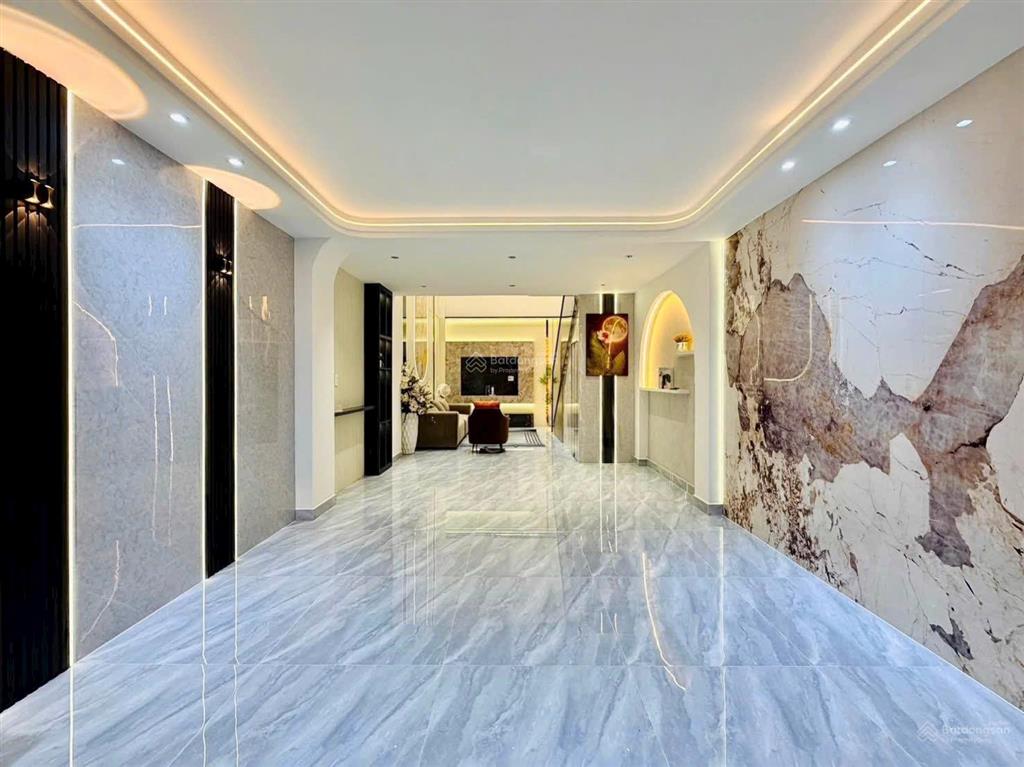 Cách hồ con rùa chỉ 5p di chuyển  bán nhà võ văn tần, phường 5, quận 3  giá 4.88tỷ/75m2 (5x15m)
