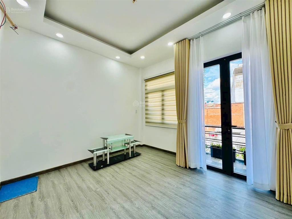 Cách hồ con rùa chỉ 5p di chuyển  bán nhà võ văn tần, phường 5, quận 3  giá 4.88tỷ/75m2 (5x15m)