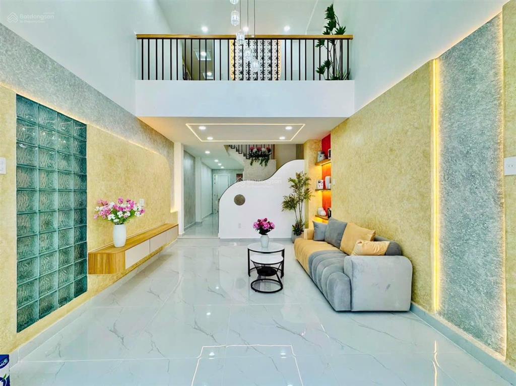 Cách hồ con rùa chỉ 5p di chuyển  bán nhà võ văn tần, phường 5, quận 3  giá 4.88tỷ/75m2 (5x15m)