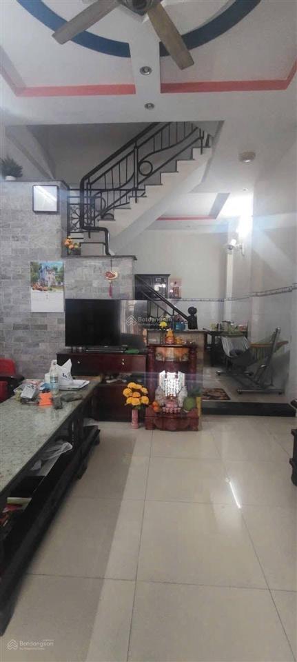 Kẹt tiền cần bán nhà thái phiên, quận 11  giá 3.89tỷ/64.8m2 (4x16.2m) đang sẵn cho thuê 27 triệu