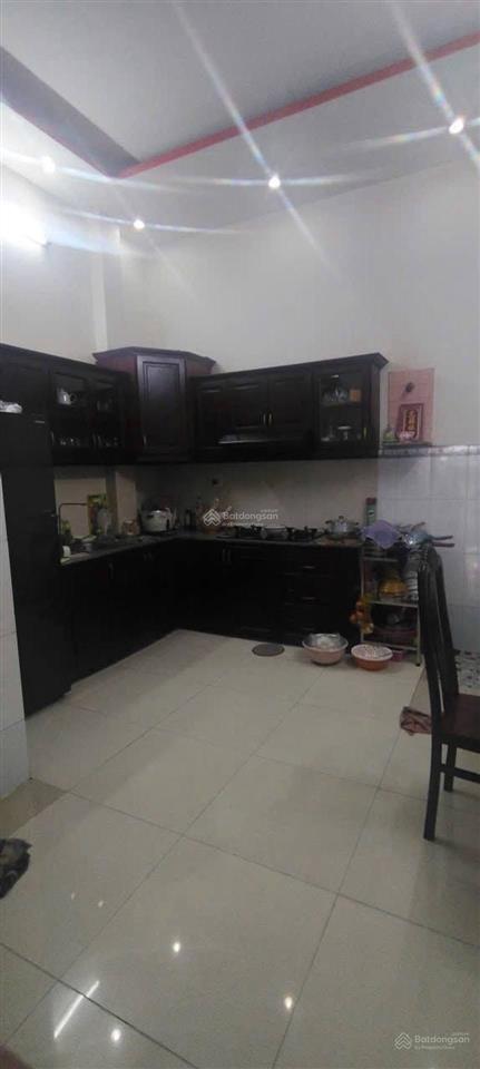 Kẹt tiền cần bán nhà thái phiên, quận 11  giá 3.89tỷ/64.8m2 (4x16.2m) đang sẵn cho thuê 27 triệu