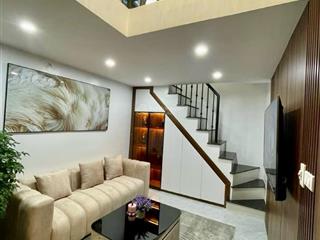 Cực hiếm! nhà 6 tầng lõi đống đa  giá chỉ hơn 6 tỷ  trung tâm tây sơn