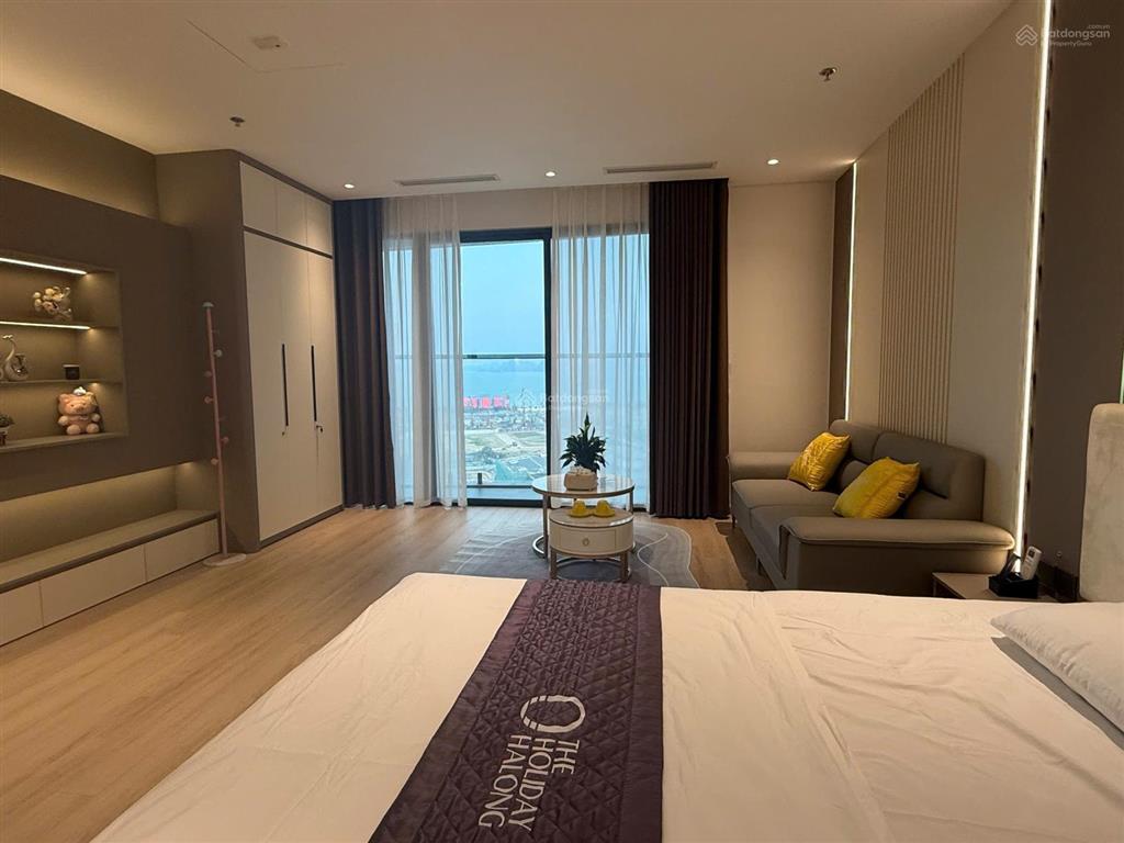 Cần bán căn hộ the holiday hạ long giá 2 tỷ 5