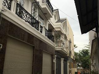 Phòng trọ máy lạnh, ban công thủ đức, gần chợ, siêu thị, quốc lộ 1, quốc lộ 13