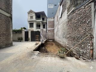 Chủ cần tiền bán gấp, đất lô góc 2 mặt tiền, ôtô vào đất, tại mỗ lao, hà đông, giá rẻ chưa từng có