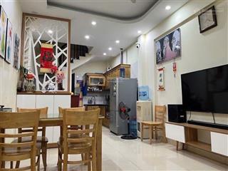 Giảm nhanh 1 tỷ cần bán gấp nhà văn quán  phân lô  ô tô tải đỗ cửa  ô chờ thang máy. dt 48m2