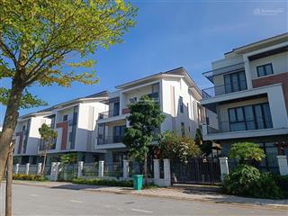 Bán gấp biệt thự song lập 180m2 cenat riverside  giá chỉ 12 tỷ  sẵn sổ sang tên ngay