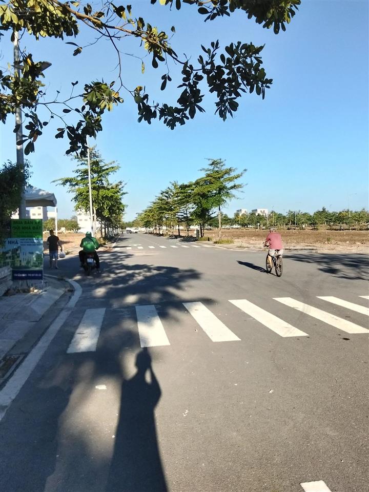 Bán đất gem sky world. cách sân bay long thành 5km.