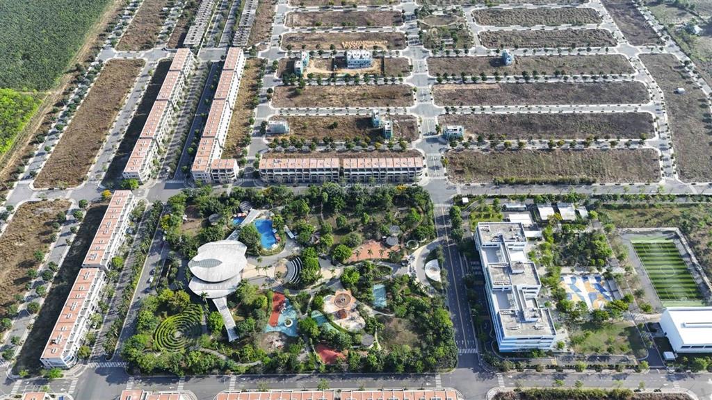 Bán dự án gem sky world diện tích 100m2, 19 triệu/m2