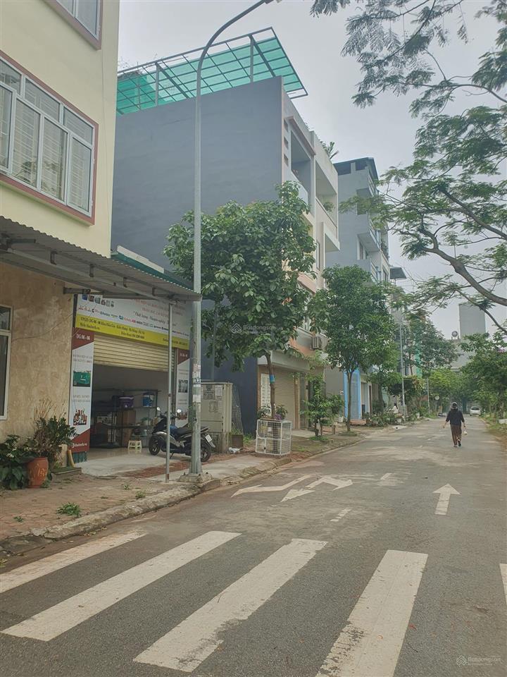 Bán đất dịch vụ đồng mai 50m2, phân lô vỉa hè ô tô tránh, không lỗi phong thủy nhỉnh 6 tỷ