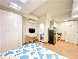 Phòng trống sẵn như hình có thể vào ở ngay