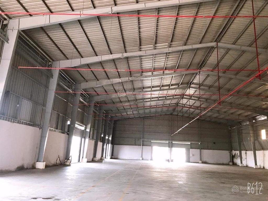 Cho thuê 11.000m2 kho xưởng đường 827 tiền giang