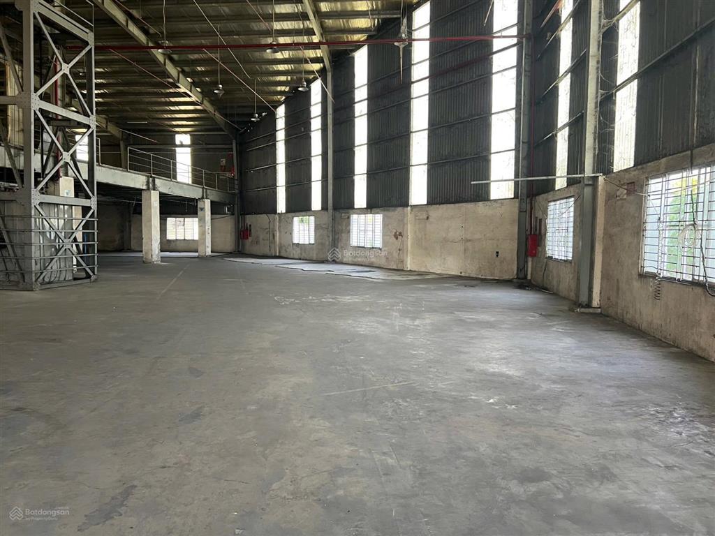 Cho thuê 6000m2 kho xưởng khu công nghiệp tân an