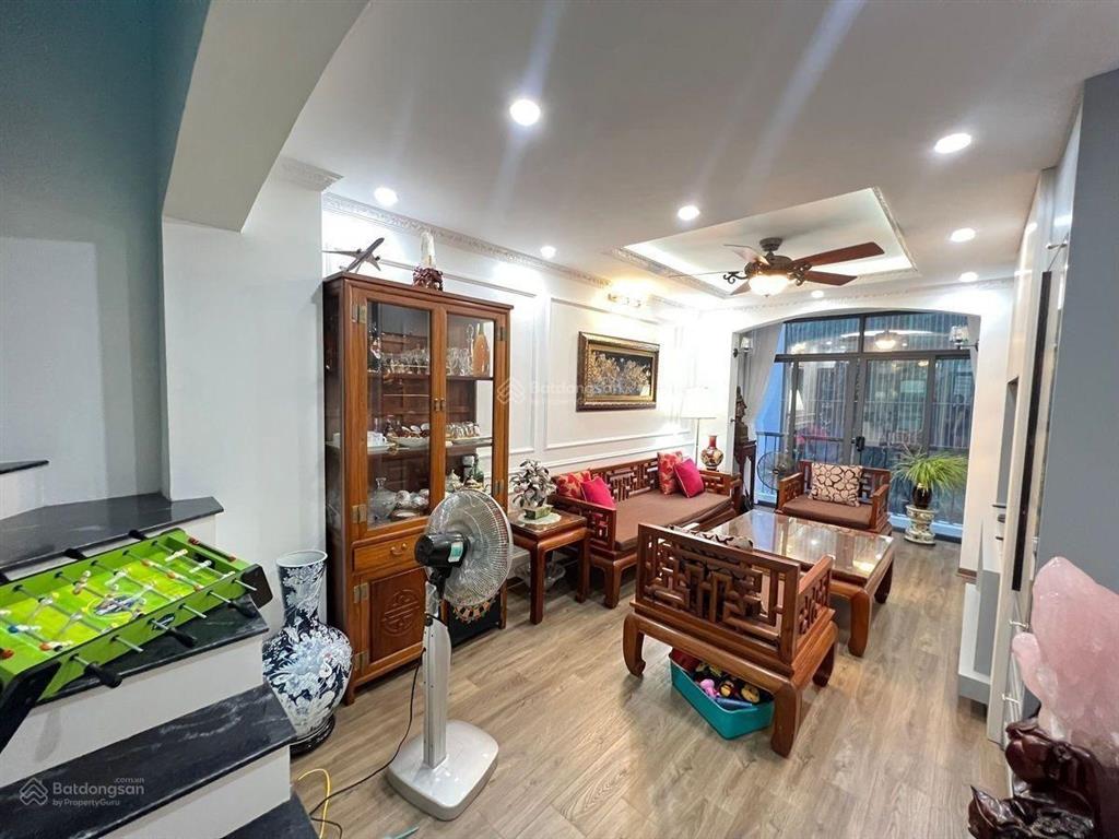 Hiếm! nhà đội nhân  6 tầng thang máy  gara ô tô  15.5 tỷ