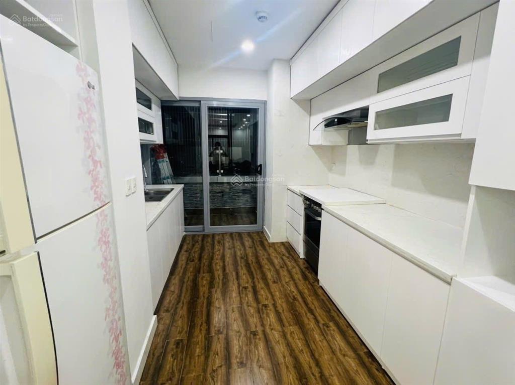 Bán căn hộ diamond flower 116m2 tầng cao 3pn 2wc không gian rộng tiện ích đầy đủ