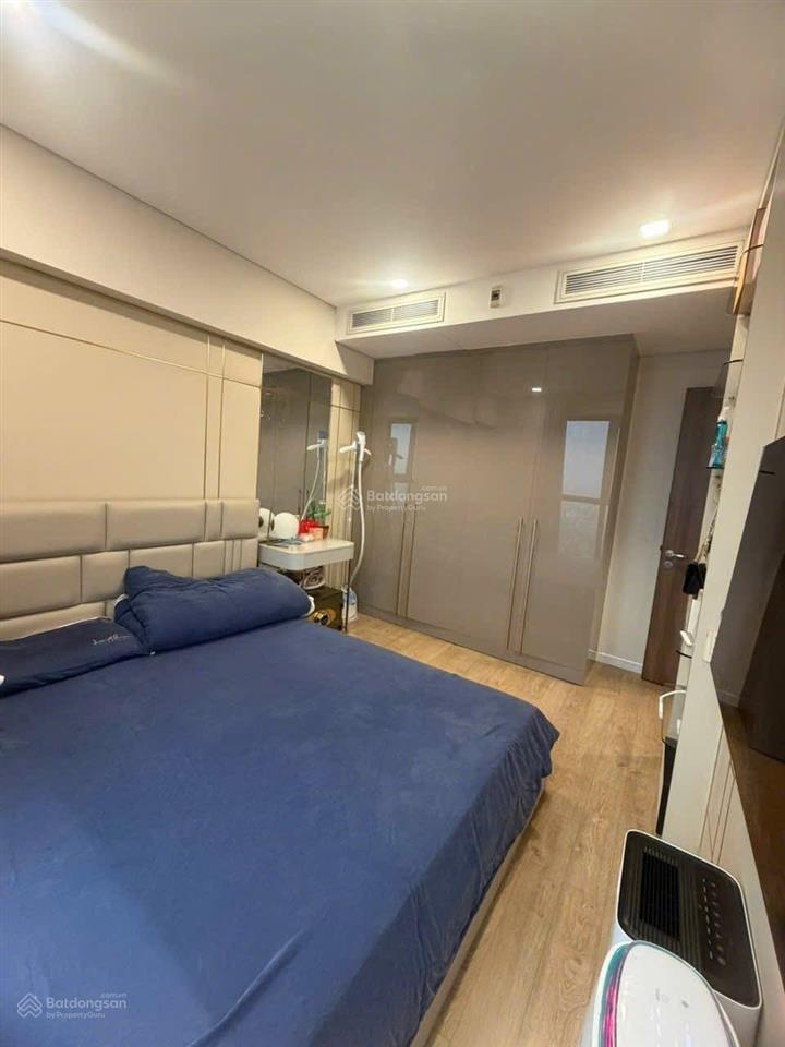 Bán căn hộ rivera park 92m2 tầng cao 3pn có slot ô tô không gian thoáng