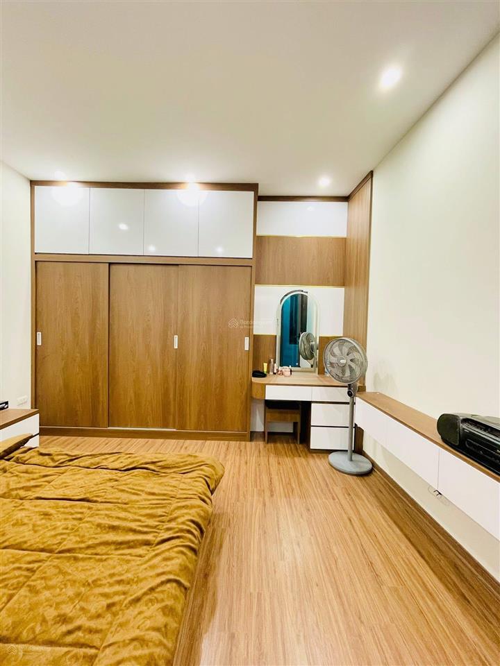 Bán nhà khâm thiên 42m2 4 tầng nhà mới cách phố 50m ở ngay