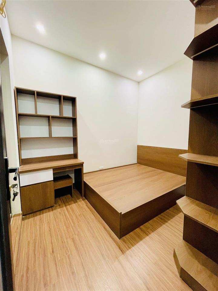 Bán nhà khâm thiên 42m2 4 tầng nhà mới cách phố 50m ở ngay