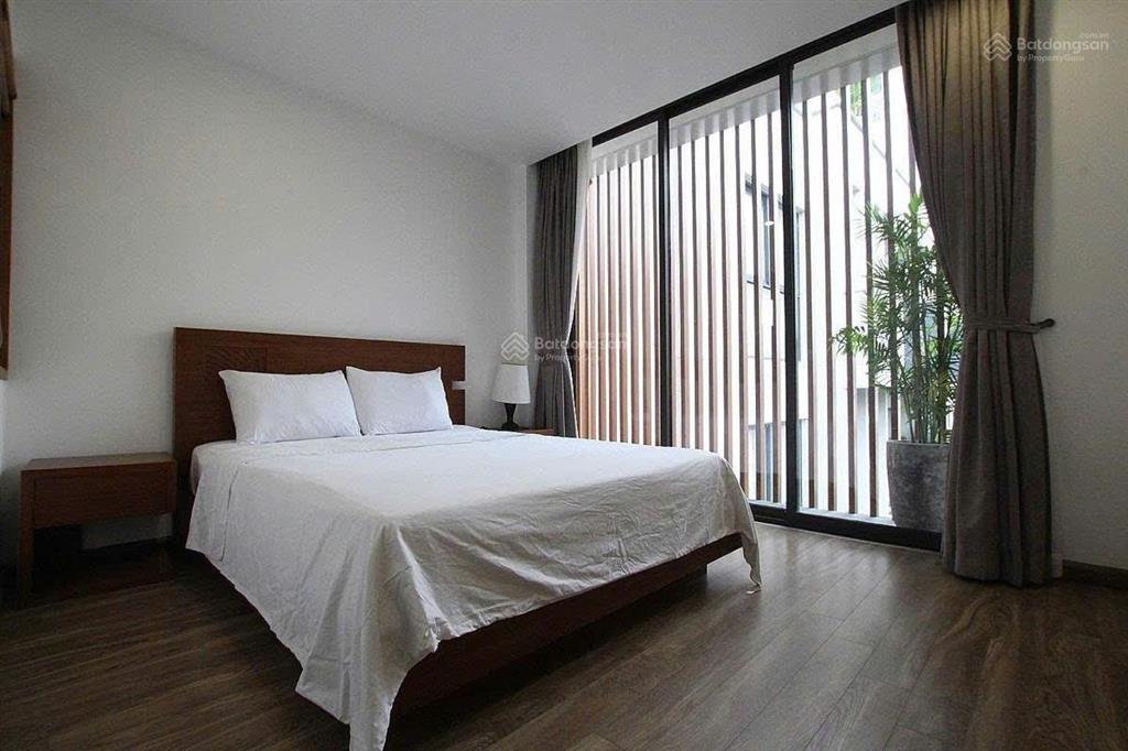 Bán nhà thịnh quang đống đa 31m2 5 tầng gần phố thoáng trước sau
