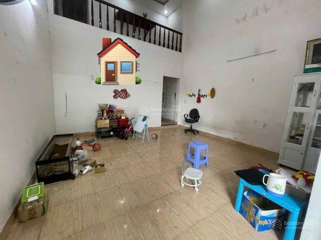 Nhà phạm văn đồng  hxh  ngang 5m  2 tầng  100m2  6,6 tỷ