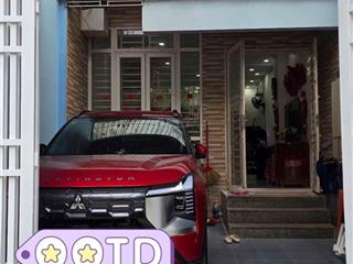 Nhà phạm văn đồng linh đônghxh thông3 tầng66m25,6 tỷ