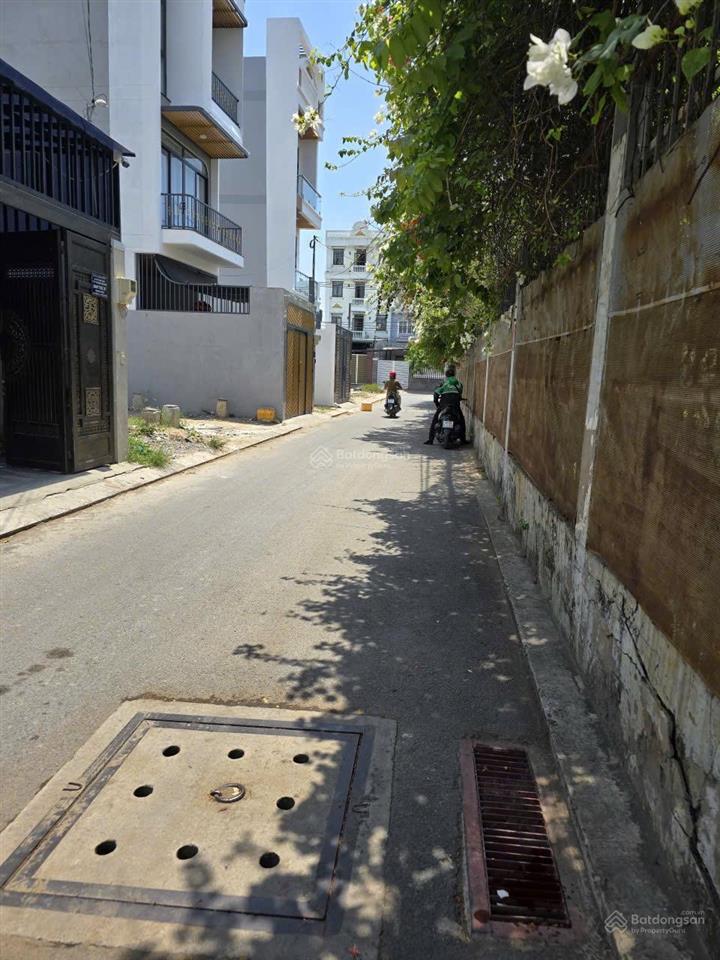 Nhà trung tâm trường thọ  hxh  2 tầng  75m2  5,5 tỷ
