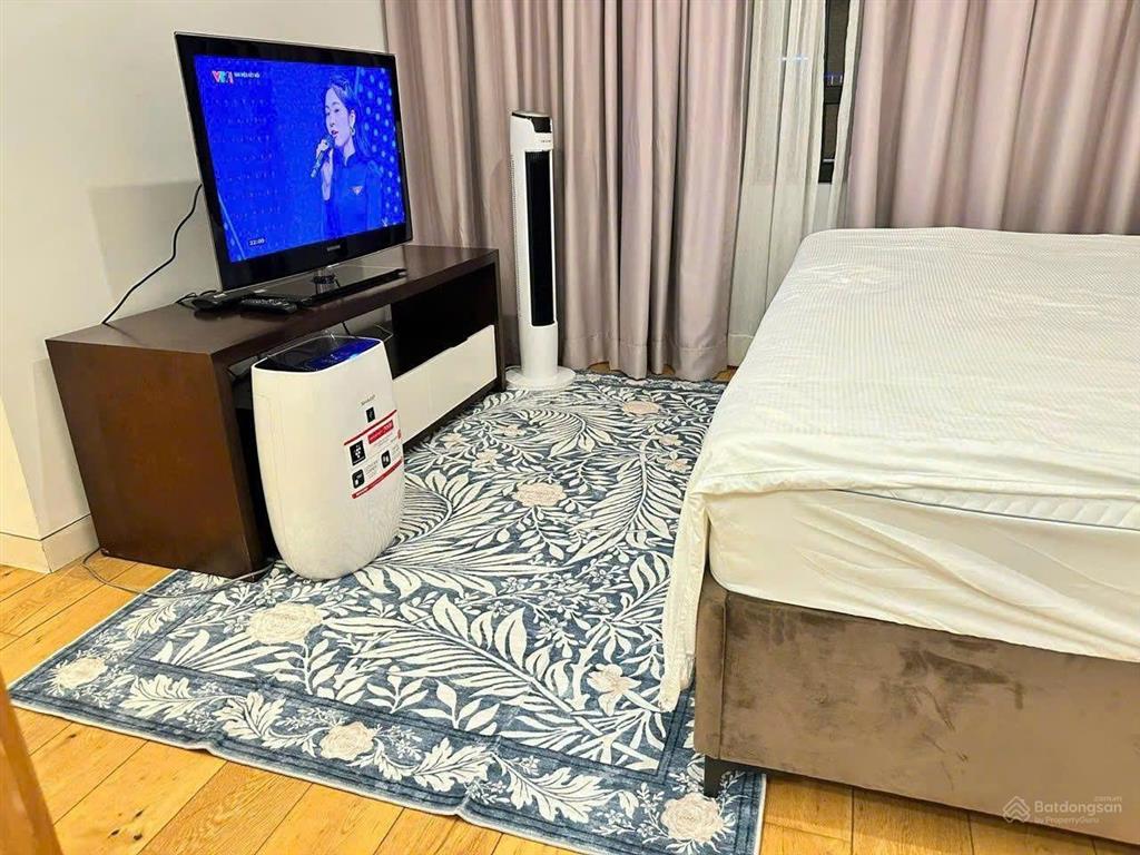 Hiếm! căn hộ 3 ngủ iph xuân thủy, 145m2 nt full, giá nhỉnh 17.1 tỷ. chuẩn giá