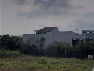 Gia chủ đang kẹt tiền cần bán 120m2 đất 525tr gần trường thcs nguyễn đình chiểu ,mỹ lộc,cần giuộc