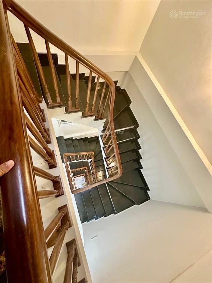 Hiếm! 8 tỷ  nhà đẹp dân xây phố quan nhân, nhân hòa, ngõ nông, ôtô đỗ gần, full nội thất.