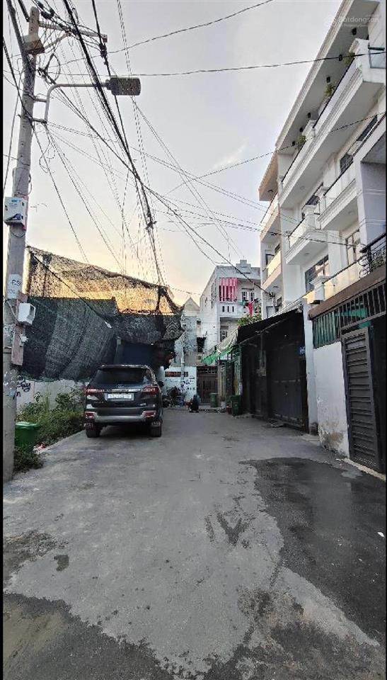 5x13 nhỉnh 6 tỷ nhà mới full nội thất hxh 6m ngã tư gò mây