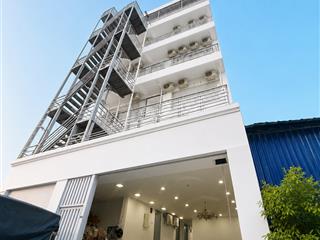 Bán chdv 7 tầng 10x33 (70 phòng ) doanh thu 2,5tỷ 1 năm. dtds lên tới 1372m