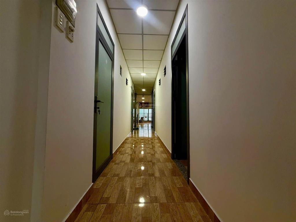 Bán chdv 7 tầng 10x33 (70 phòng ) doanh thu 2,5tỷ 1 năm. dtds lên tới 1372m
