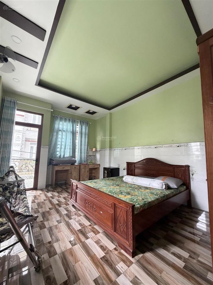 Nhà ngộp bình tân, 80m2, 4 tầng hẻm 8m, nhỉnh 5tỷ nhỏ