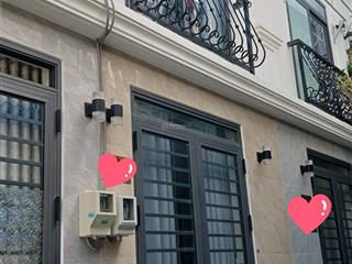 Nhà nhỏ xinh ngay trung tâm tây thạnh 1t350.