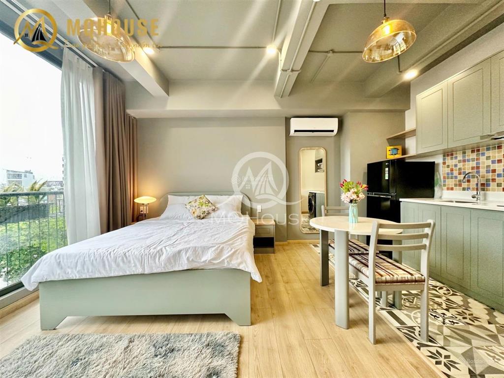 Nhà mới có thang máy hầm xe siêu rộng gần aeon tân phú, giá cực phẩm