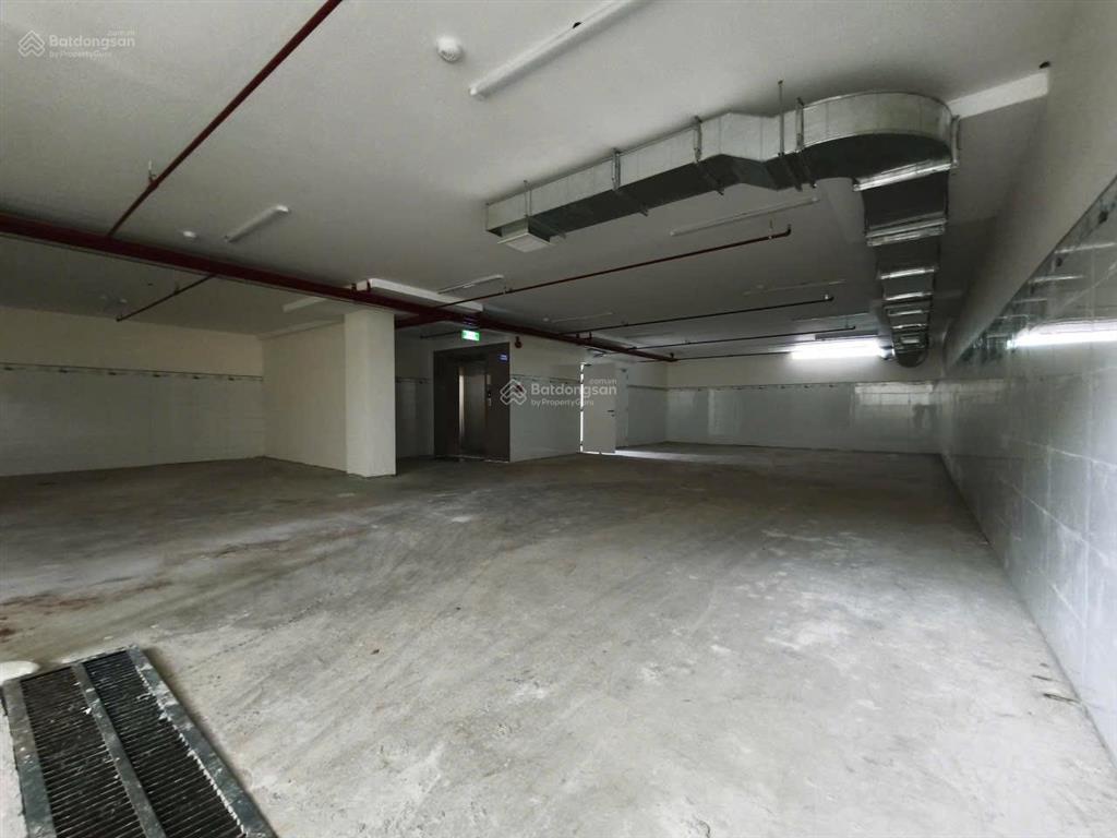 Chính chủ cho thuê phòng rộng 40m2 chỉ 4tr7 thang máy tại trường chinh, tân bình,
