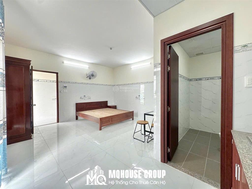 Chính chủ cho thuê phòng rộng 40m2 chỉ 4tr7 thang máy tại trường chinh, tân bình,
