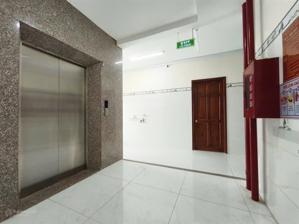 Chính chủ cho thuê phòng rộng 40m2 chỉ 4tr7 thang máy tại trường chinh, tân bình,