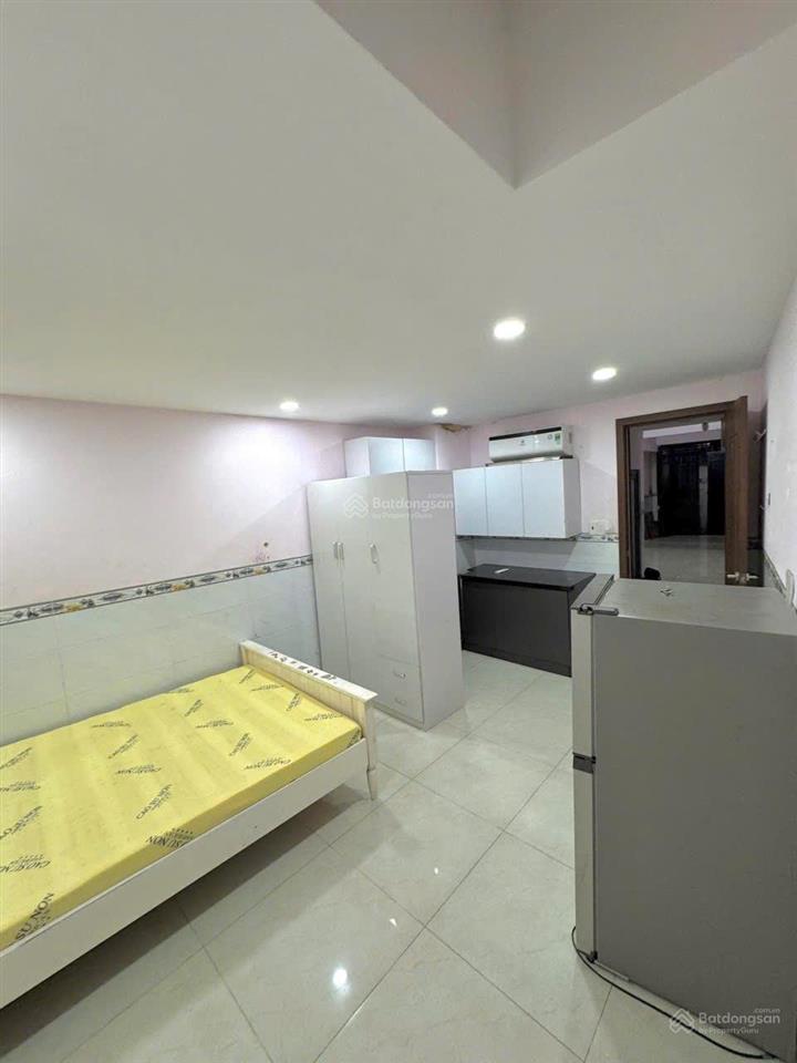 Studio trệt full nội thất tại quận 3  giá 4tr2