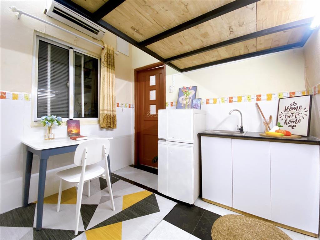 Duplex full nội thất cửa sổ siêu thoáng tại quận 1  giá 4tr