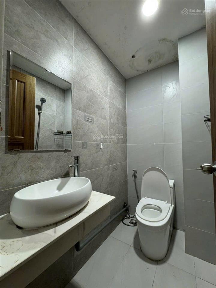 Trống sẵn studio full nội thất quận 10