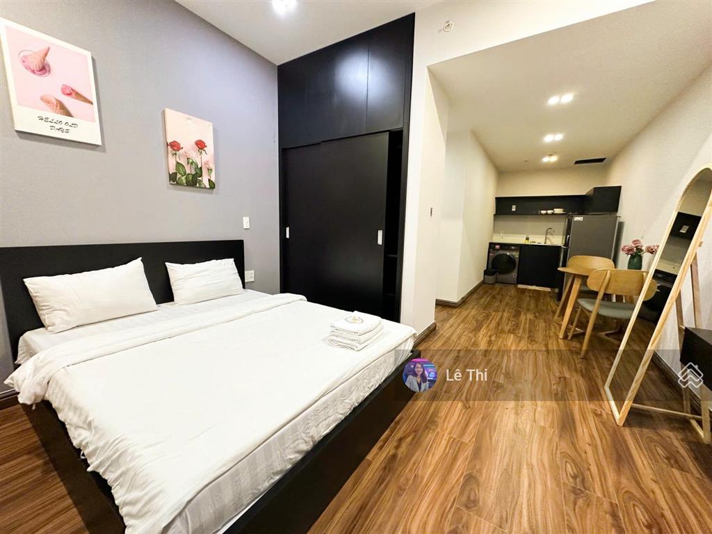 Bán căn officetel tại sunrise city north 35m2, giá 3 tỷ 2, view bắc.  0936 444 *** lê thi