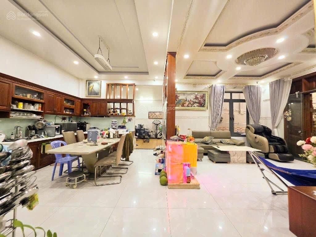 Bán biệt thự siêu đẹp 4 tầng  hoàng lê kha, trung tâm quận 6  207m2, 15x14m, nở hậu 19m