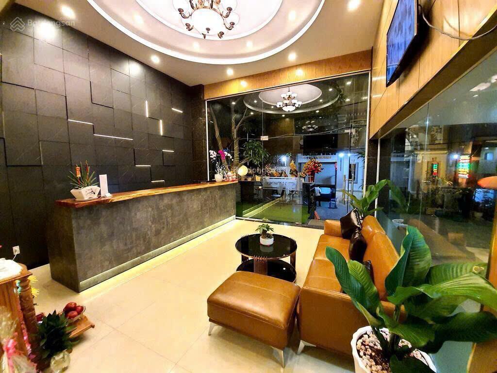 Bán tòa nhà chdv gần sân bay, hẻm vip cửu longtân bìnhdiện tích 11x17mgiá chỉ 65 tỷ tl