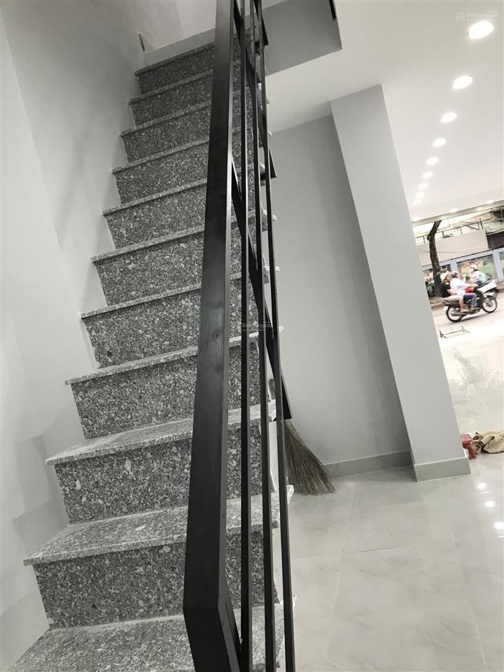 Bán nhà phố 4 tầngvị trí kinh doanh sầm uất mặt tiền sư vạn hạnh, quận 5dt 4x27mgiá chỉ 31 tỷ