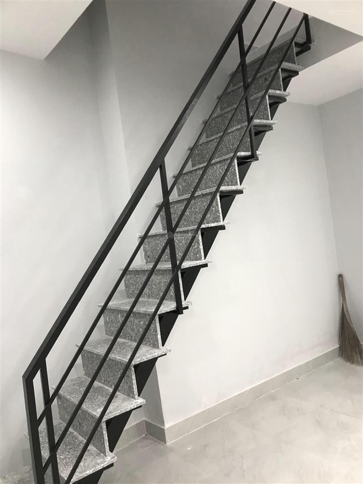 Bán nhà phố 4 tầngvị trí kinh doanh sầm uất mặt tiền sư vạn hạnh, quận 5dt 4x27mgiá chỉ 31 tỷ